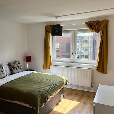 Morden 2 Bedroom Apartment Tower Bridge Londyn Zewnętrze zdjęcie